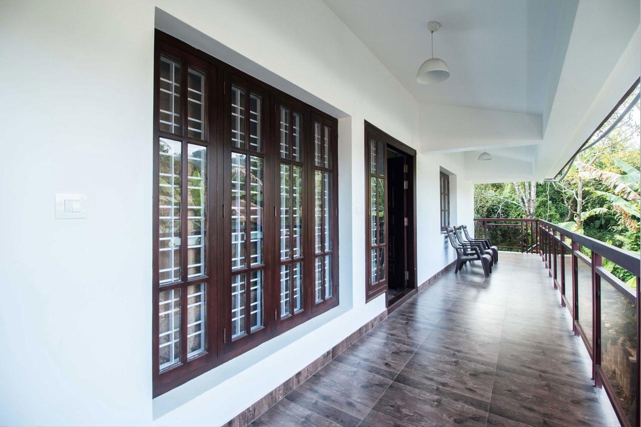 Karkera Comforts Hotel Madikeri Zewnętrze zdjęcie
