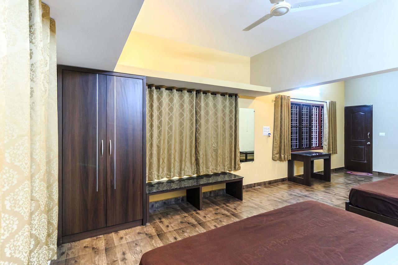 Karkera Comforts Hotel Madikeri Zewnętrze zdjęcie