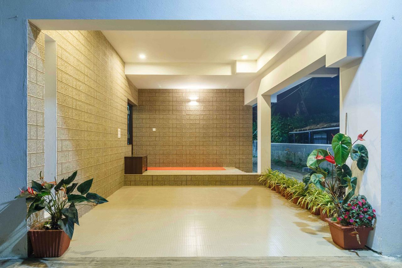 Karkera Comforts Hotel Madikeri Zewnętrze zdjęcie