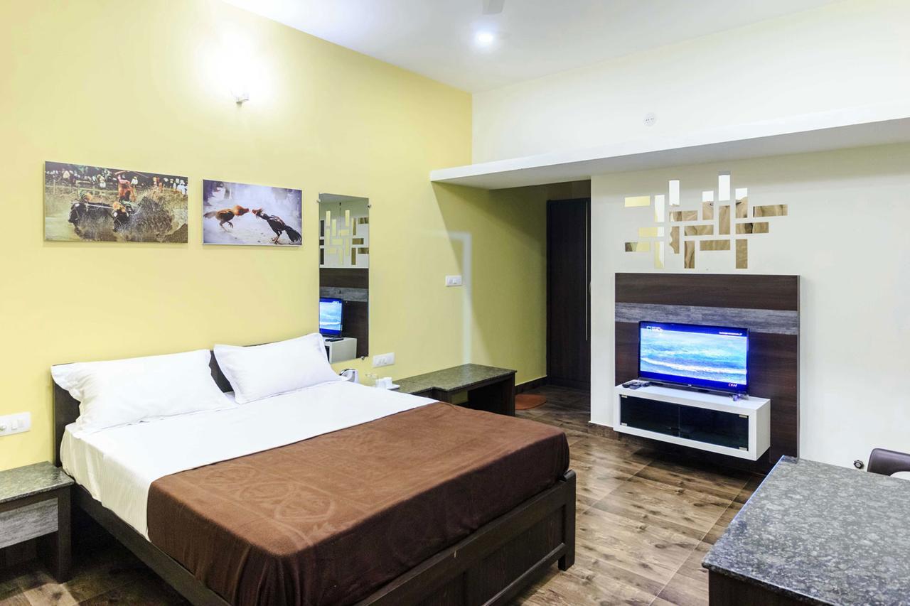 Karkera Comforts Hotel Madikeri Zewnętrze zdjęcie